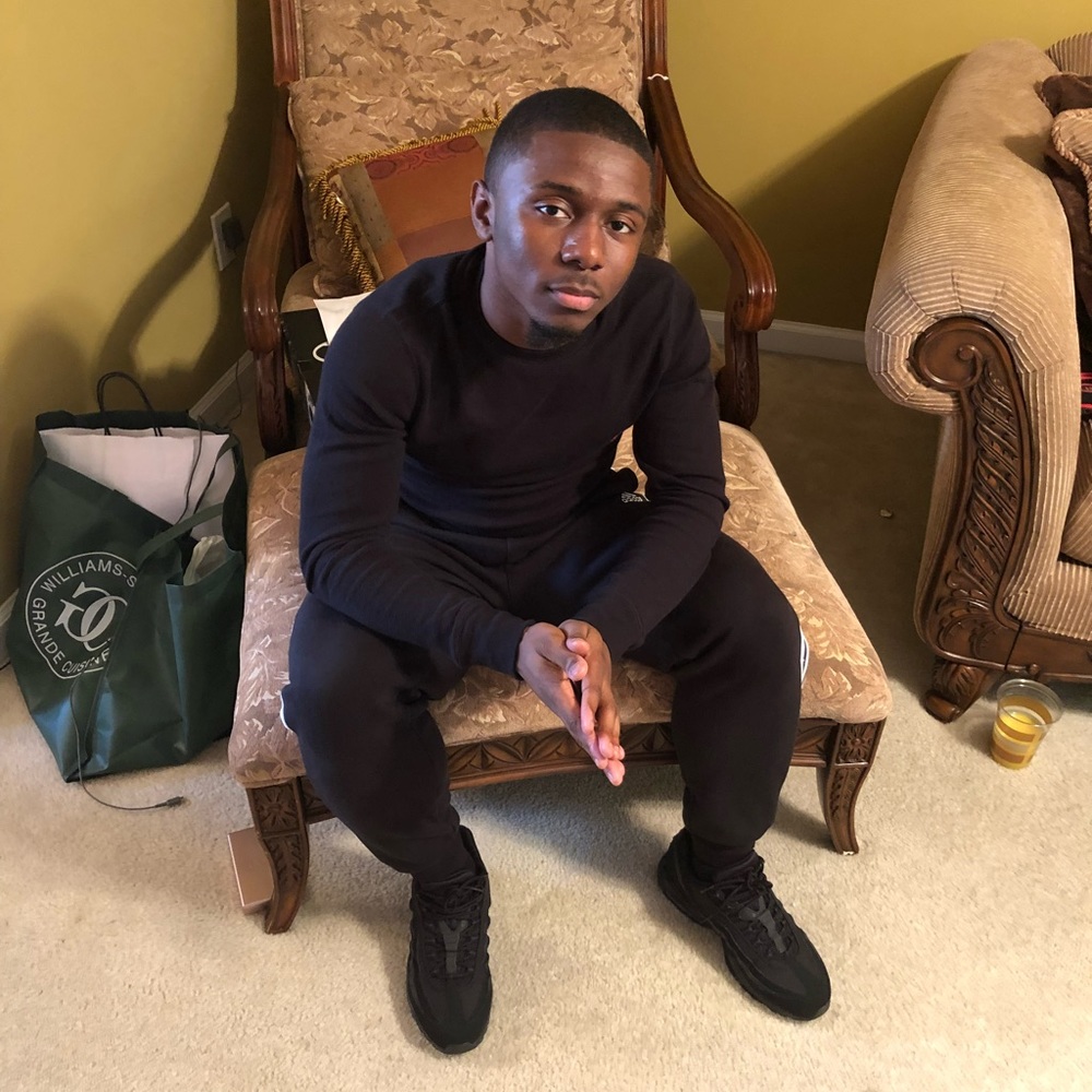 Meet your Posher, Randall